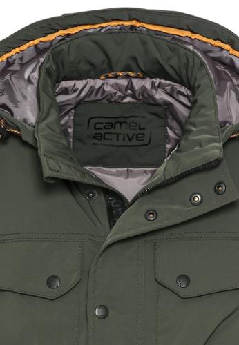 Outdoor vest with removable hood