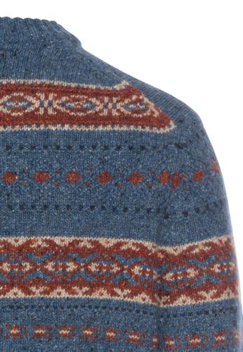 Round neck sweater with contrasting stripes