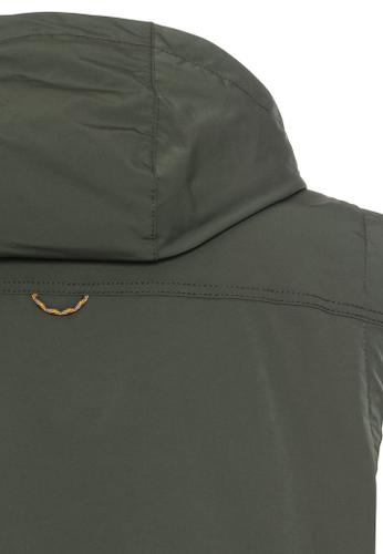 Outdoor vest with removable hood