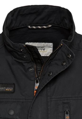 Outdoor vest with stand-up collar